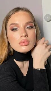 Макияж. от 1500 ₽. Сертифицированный визажист, с опытом работы более года. 