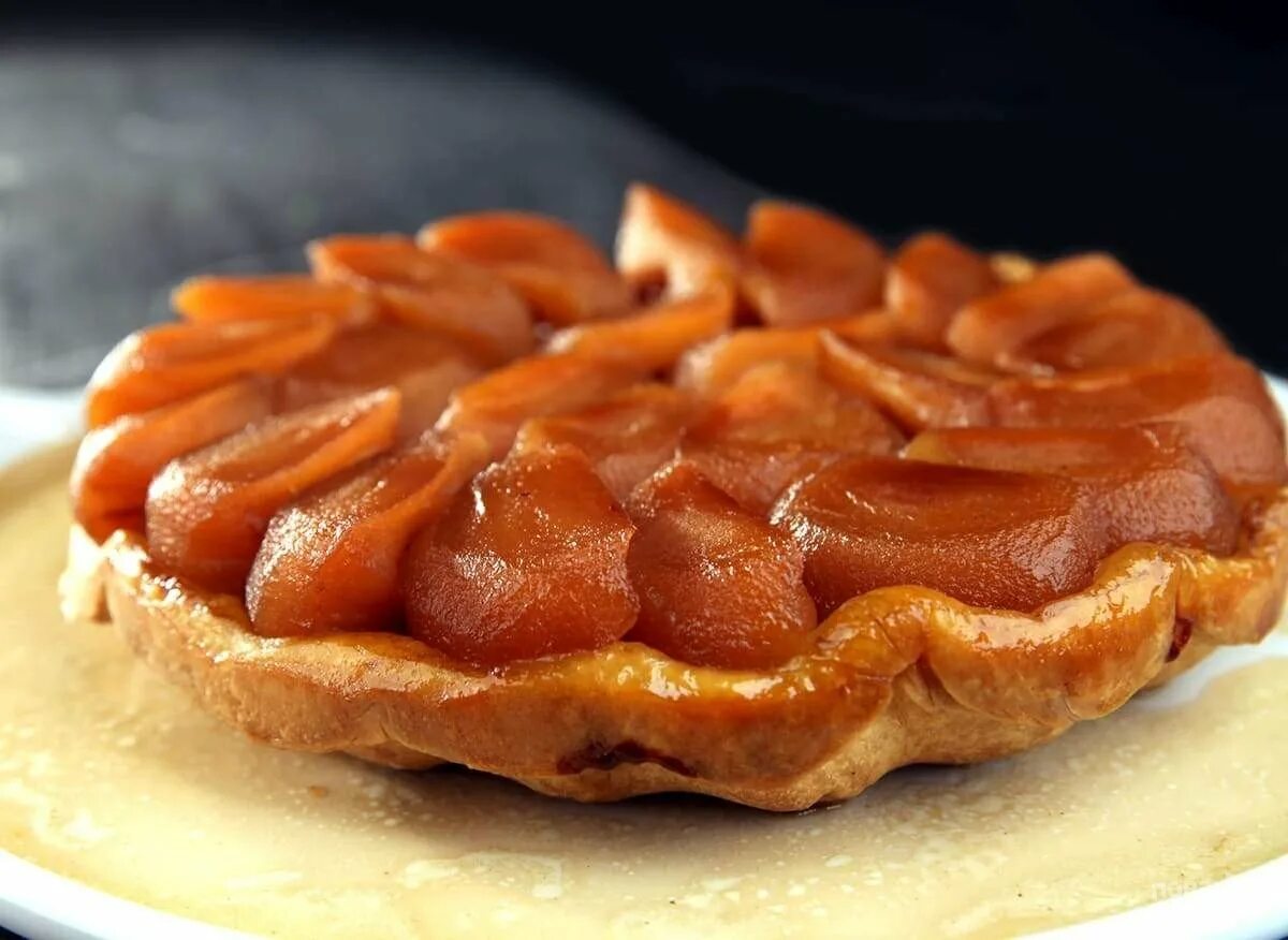 Французский тарт татен. Французский тарт татен. Татин. Французский яблочный пирог тарт татен. Французский тарт татен.