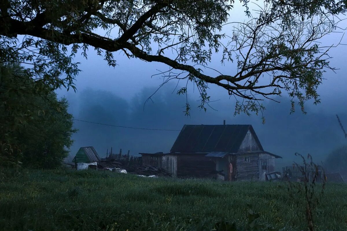 Gloomy village. Мрачный дом в деревне. Дождливая ночь в деревне. Ночь в деревне. Деревня Сумеру.