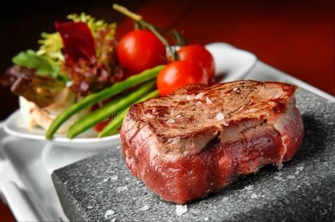 Мясо на горячем камне
