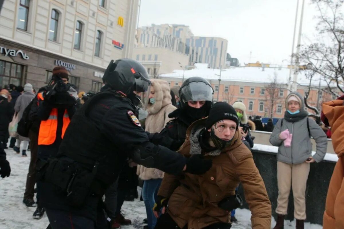 Протесты 2021. Протесты в России 31 января. Митинг протеста. Медицинский митинг