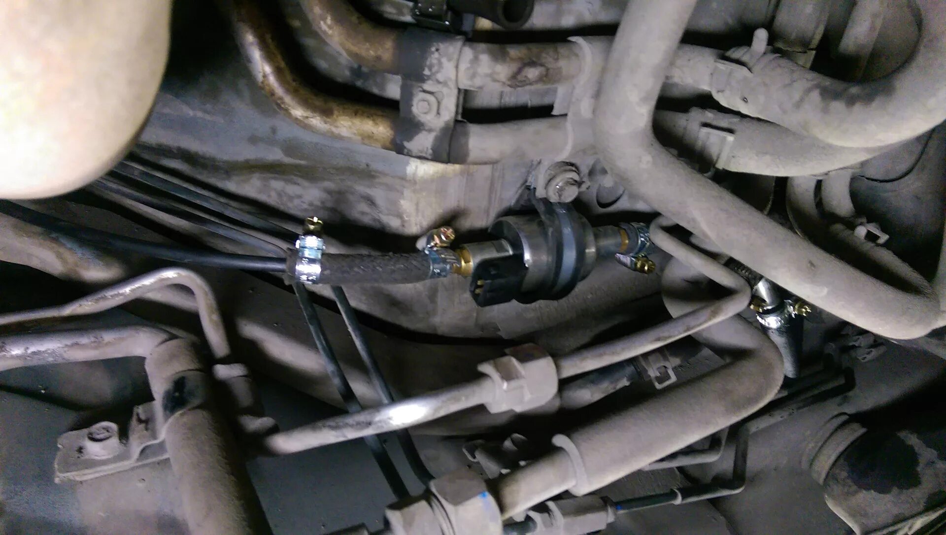 Топливный бак форд фокус 1. Фильтр бензонасоса форд фокус 2 2. Вебасто топливный насос на вольво xc90. Подкачка топлива 2016 паджеро. Вебасто топливный насос гелендваген.