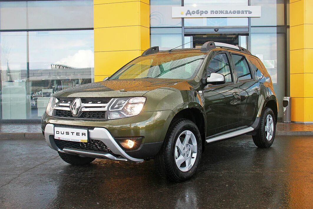 Купить дастер в оренбурге. Renault Duster 2016. Рено Дастер 2016 1.6. Рено Дастер 2016 зелёный. Renault Duster 1 Рестайлинг.