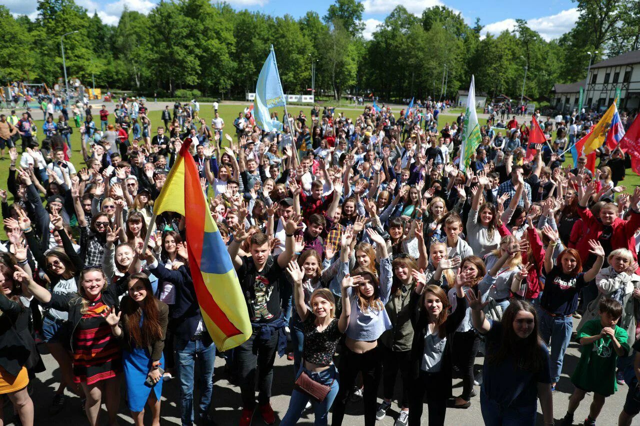 Более 2000 человек. Клуб капитанов ярославль. 2000 человек. Более 2000 человек. С 1 сентября студенту первокурснику.