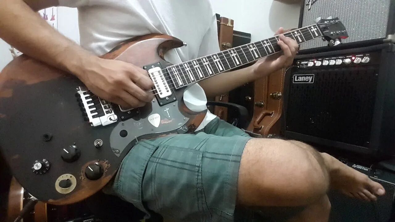 Tony iommi monkey. Gibson tony iommi. epiphone sg tony iommi. gibson sg tony iommi. pedal tommy iommi.