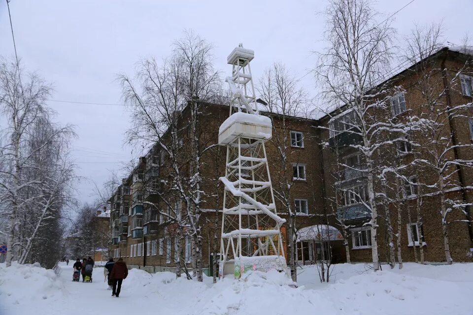 Объявления печора коми. Печоры Коми. Город Печора Республика Коми. Парк Геологов Печора. Памятник Русанову в Печоре.