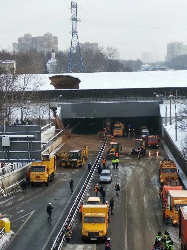 Тушинский тоннель Москва. Затопление Тушинского тоннеля. Тоннель 410 Волоколамского шоссе. Волоколамское шоссе туннель.