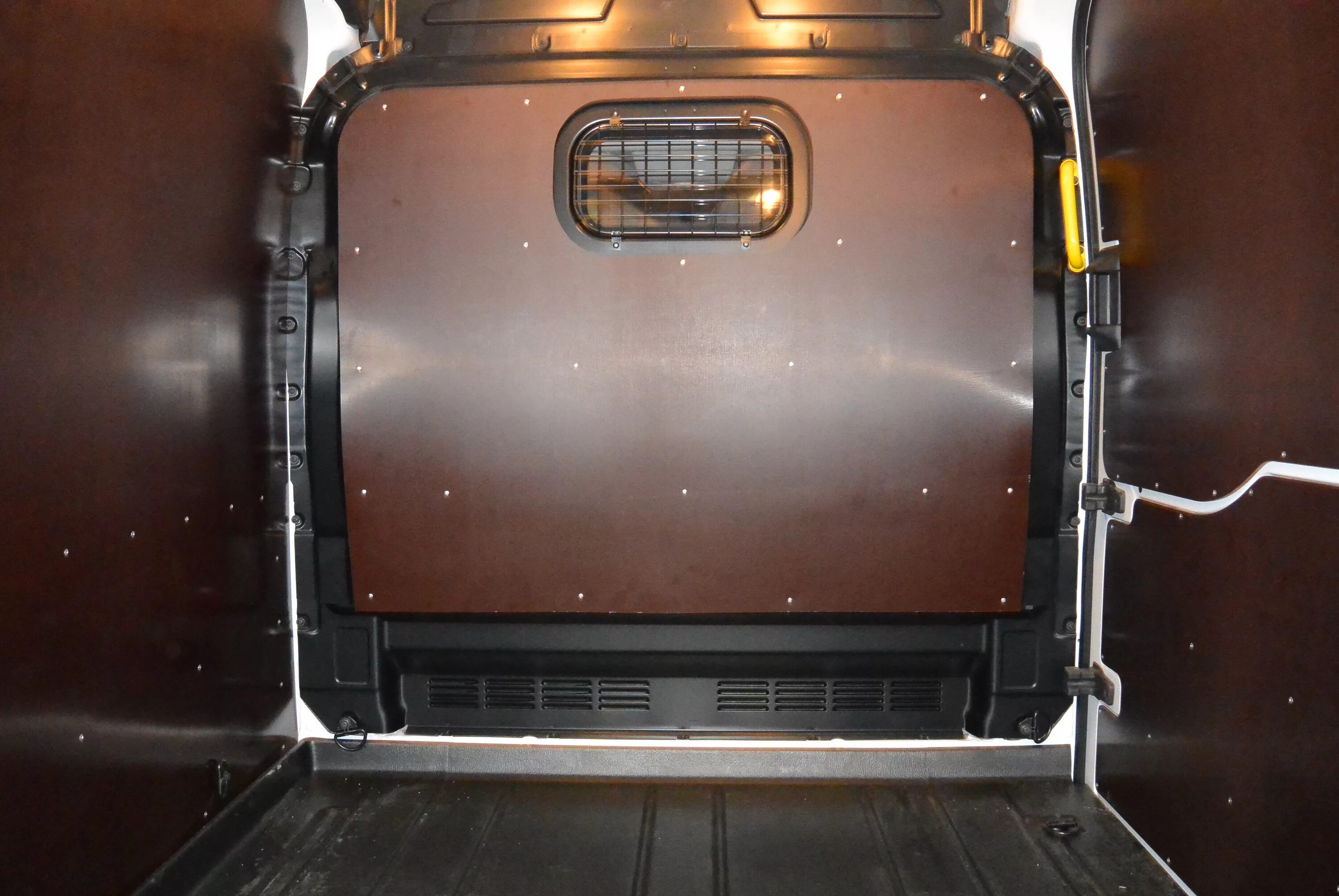 Ford transit обшивка кузова. обшивка транзит. шумоизоляция кабины форд транзит. обшивка транзит. обшивка транзит.