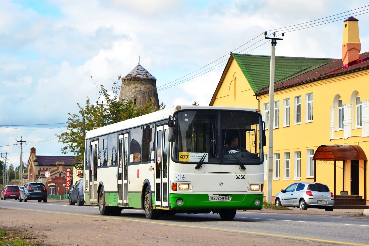 477 виллози красное. ЛИАЗ-5293 автобус. ЛИАЗ 5256.13 СПБ.