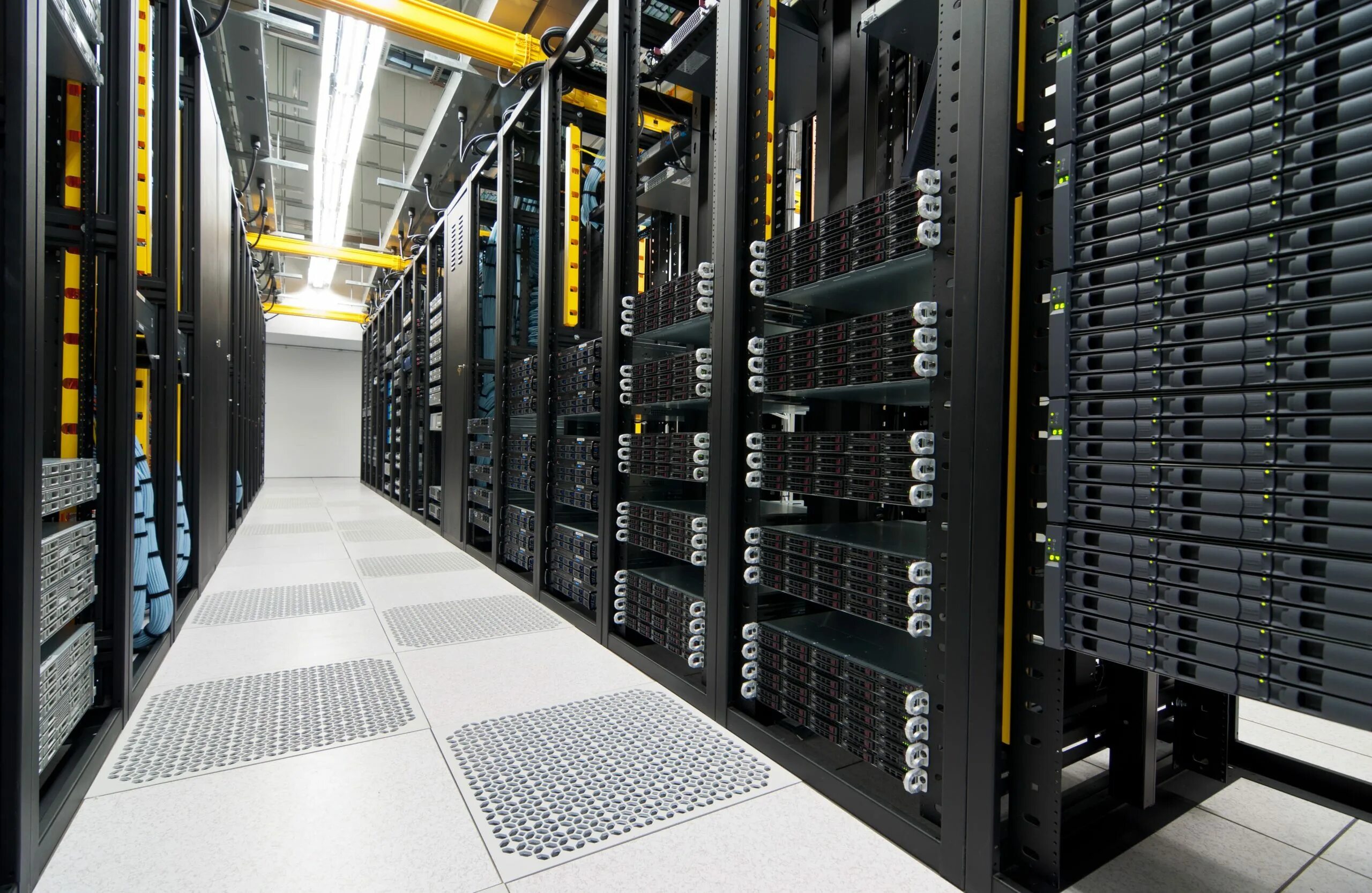 Computer data storage. Datacenter страсбург. цод цхд. цод ibm. схд в цод.