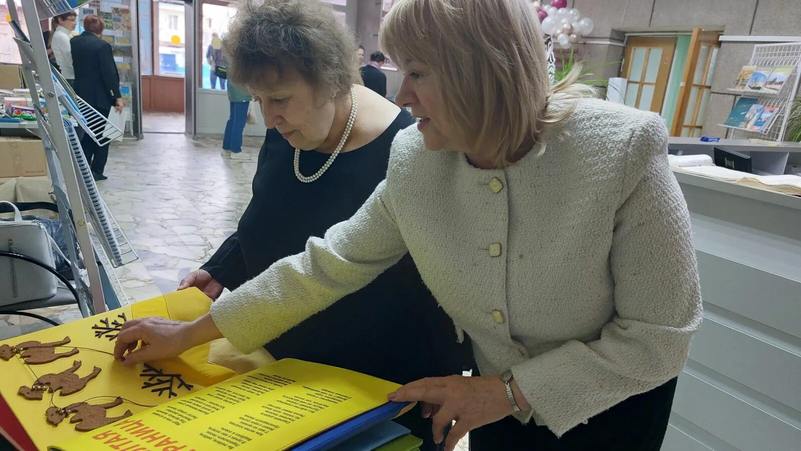 библиотека для слепых смоленск. сайт саратовской областной специальной библиотеки для слепых. открытые двери библиотеки. сайт саратовской областной специальной библиотеки для слепых. владимирская областная специальная библиотека для слепых.