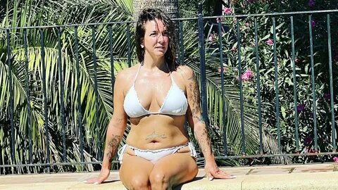 Sexy Badenixe: Danni Büchner teilt heiße Fotos vom Pool! 