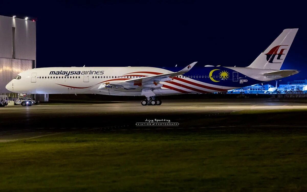 Malaysia Airlines a350. Аэробус а350 Малайзия Эйрлайнс. Airbus a350-900 Turkish Airlines. United Airlines a350-900.