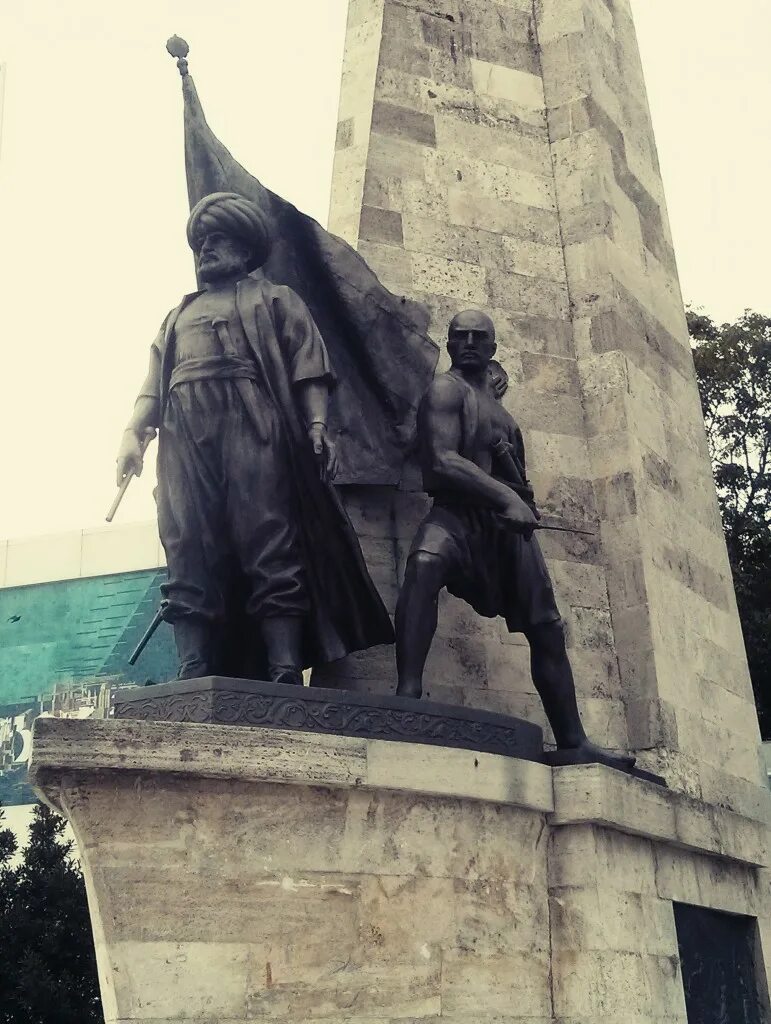 Барбаросса тула топ. Парикмахер. Барбаросса казань. Немецкие рыцари барбаросса. Барбаросса барбершоп нижний новгород.