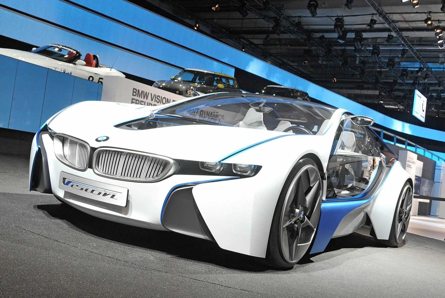 С последней версии самой новой. BMW i8 Vision Concept. BMW Vision EFFICIENTDYNAMICS Concept. BMW Vision EFFICIENTDYNAMICS Concept прототип i8. BMW 2009 BMW Vision.