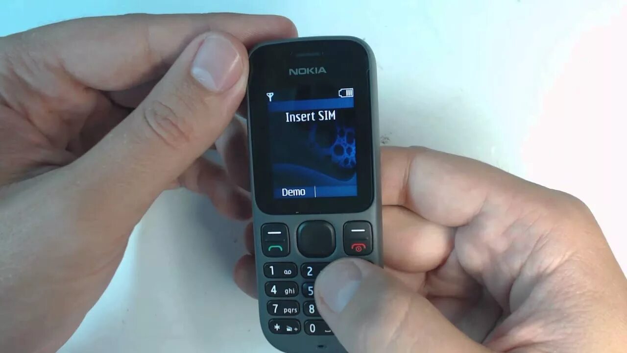 Защитный телефон нокия. Nokia rh100. Nokia 100. Nokia 101. Кнопочный телефон нокиа 100 защитный код.