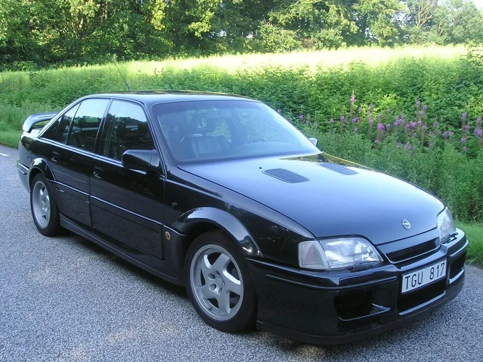 Купить опель омега б на авито. Opel Lotus Omega 1990. Opel Lotus Omega. Opel Omega Lotus Evolution 3000. Opel Omega Lotus 3.7.