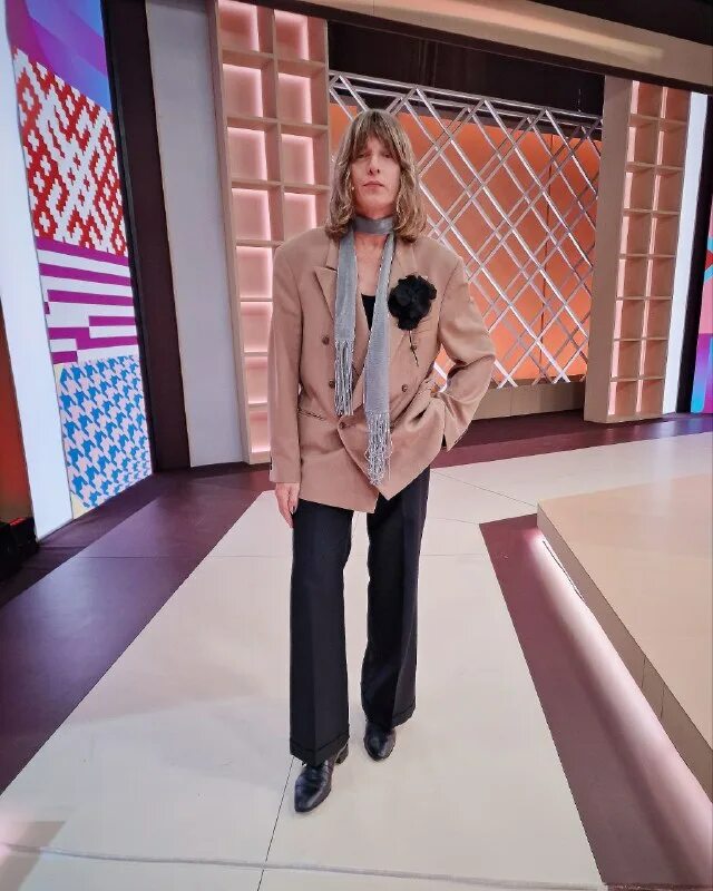 эвелина хромченко модный приговор. светлана бондарчук модель. надежда хромченко. мода телеведущих. ксения бородина 2022.