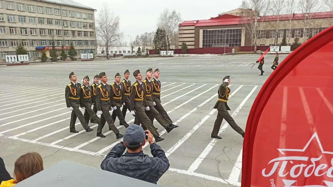 Нви внг рф. Новосибирский военный институт национальной гвардии. Новосибирск НВИ военный институт. Новосибирск военный. Годовщина Победы в 2023.