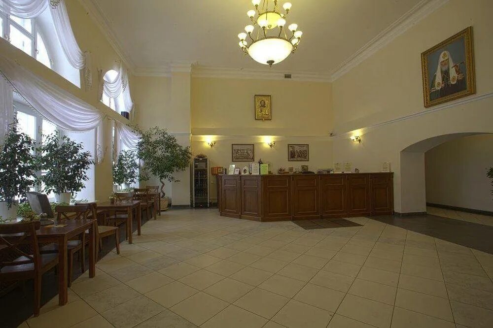 троице-сергиева лавра сергиев посад гостиница. лаврская гостиница сергиев посад. старая гостиница лавры сергиев посад. сергиев посад гостиница лавры. гостиница старая лавра в сергиевом посаде.