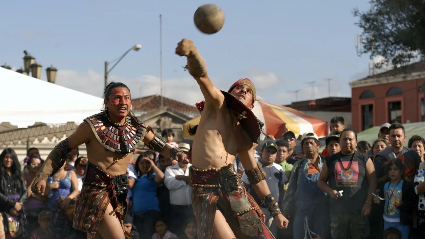 Тлачтли Ацтеки. Развлечения племени Майя. Майя игра в мяч. Цивилизация Майя футбол.