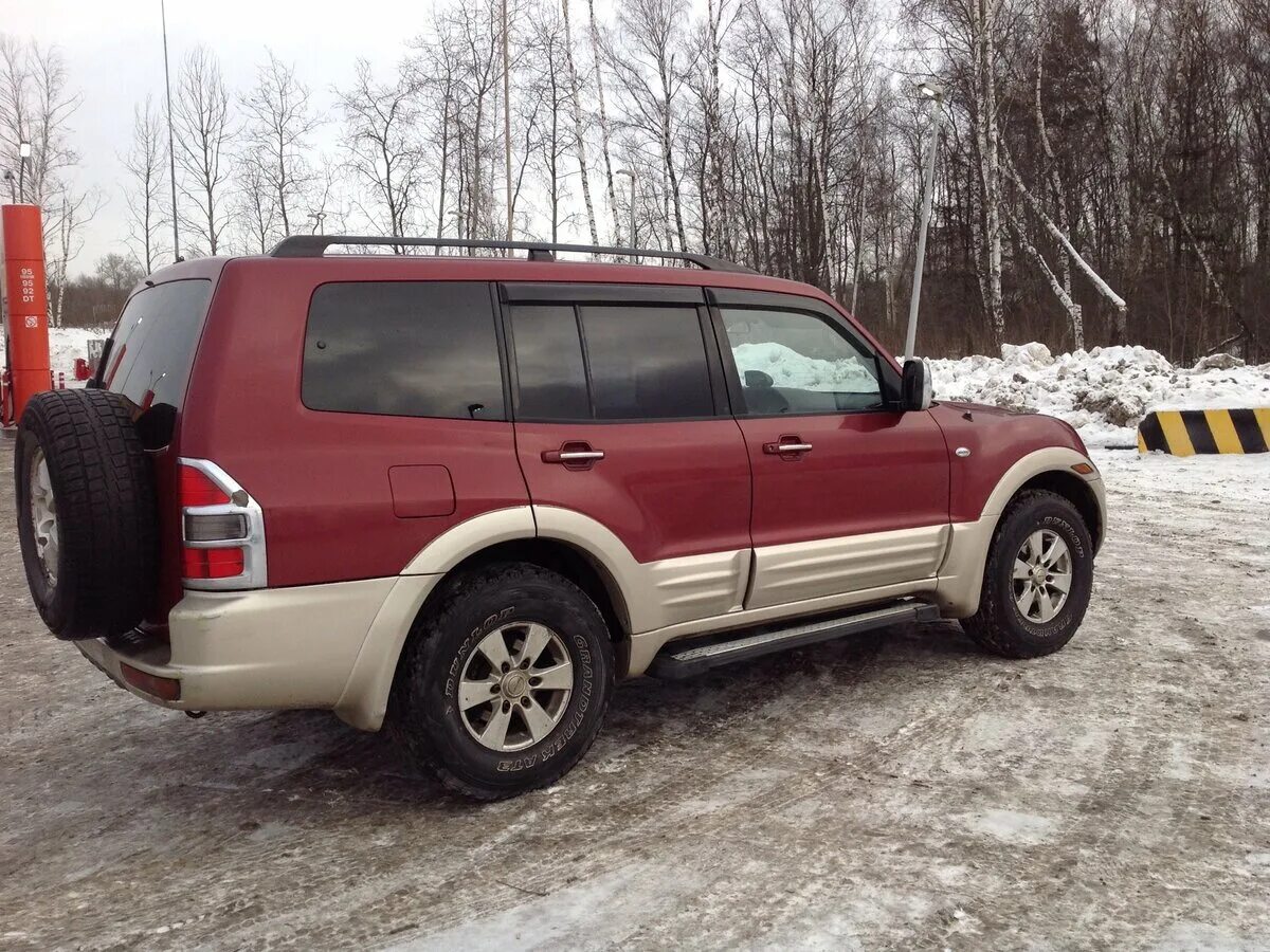 Mitsubishi pajero 2000