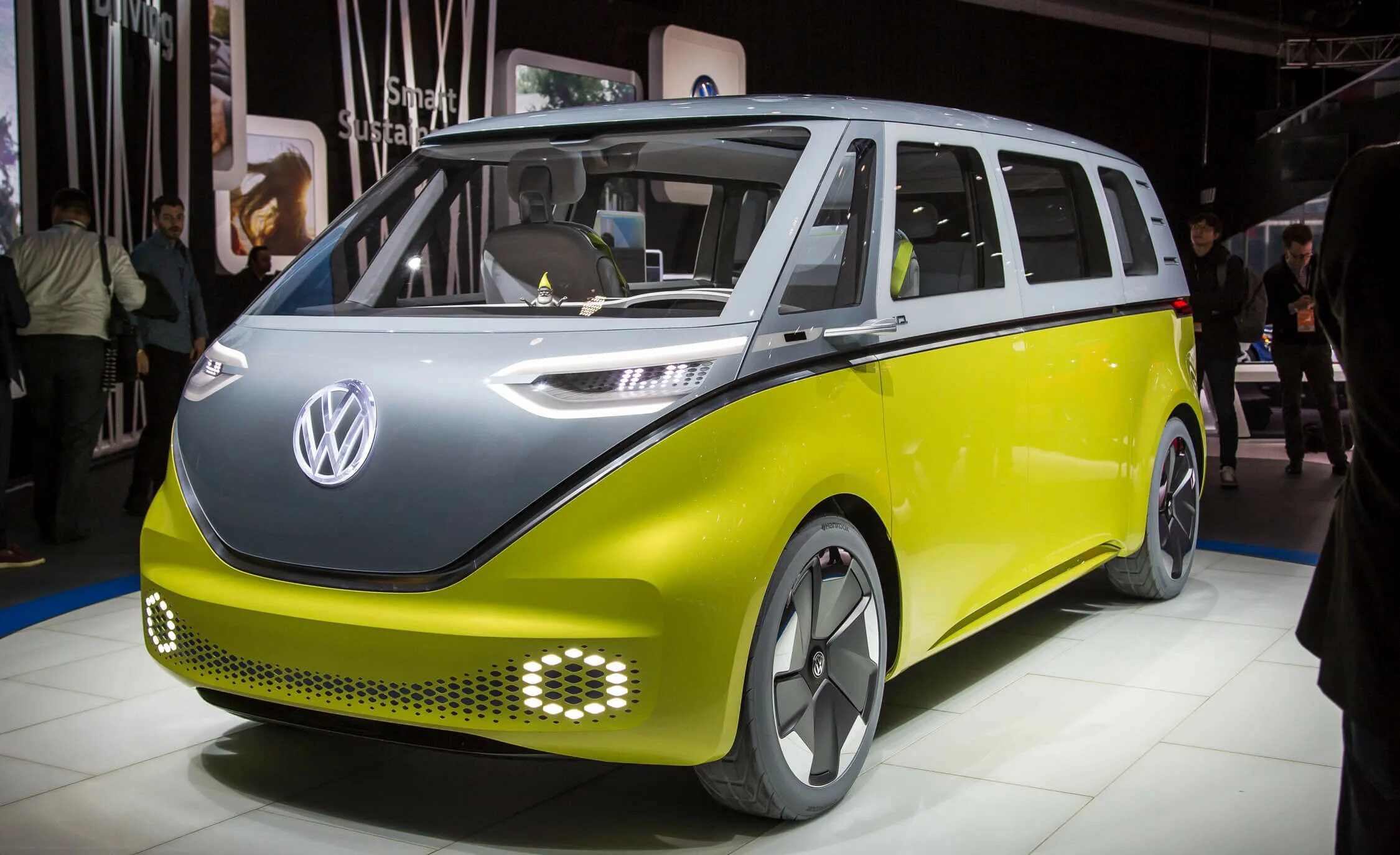 Электро фольксваген. Volkswagen минивэн электрический 2022. Volkswagen Microbus Concept. Volkswagen ID Buzz. Volkswagen ID Buzz Concept.