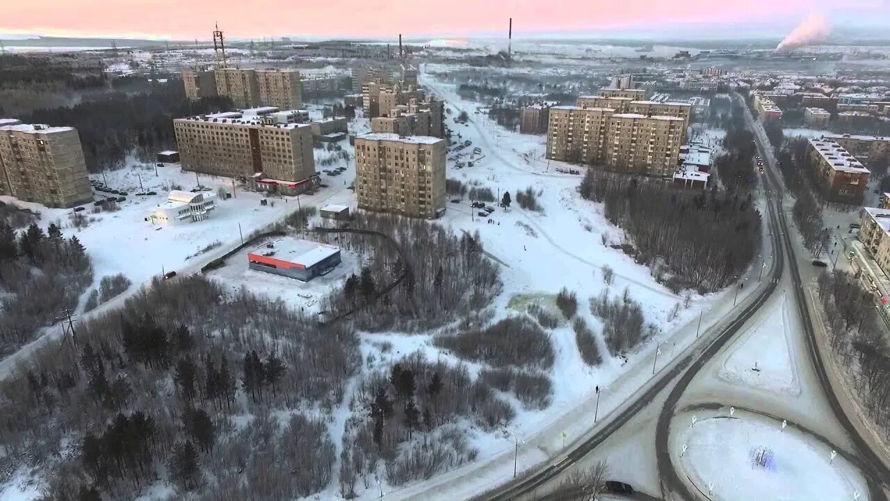 Сколько в оленегорске. Оленегорск (Мурманская область). Город Оленегорск. Посёлок Оленегорск Мурманская область. Оленегорск климат.