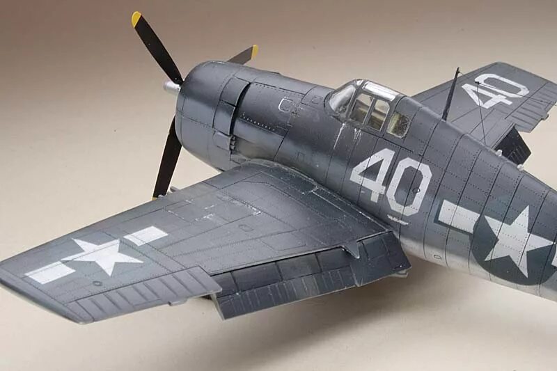 F6f-3 hellcat. F 11 3 f 6. F3f самолет. Ф6ф хелкет истребитель. F11f.