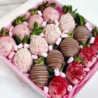 Клубника в шоколаде в коробке