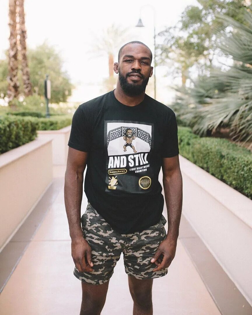 джон джонс боец фото. джон джонс. Jones instagram. джон джонс нганну. Jon jones 2021.