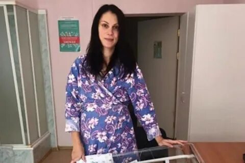 18 летняя россиянка родила в аэропорту