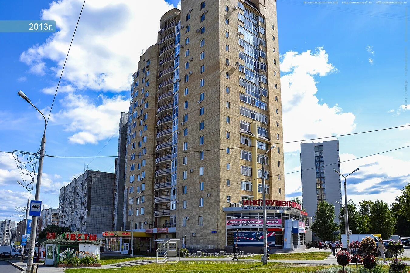 Революции 42 пермь. Ул революции 16 пермь. революции 48в пермь. пермь революции 16 на карте. революции 12 пермь фото.