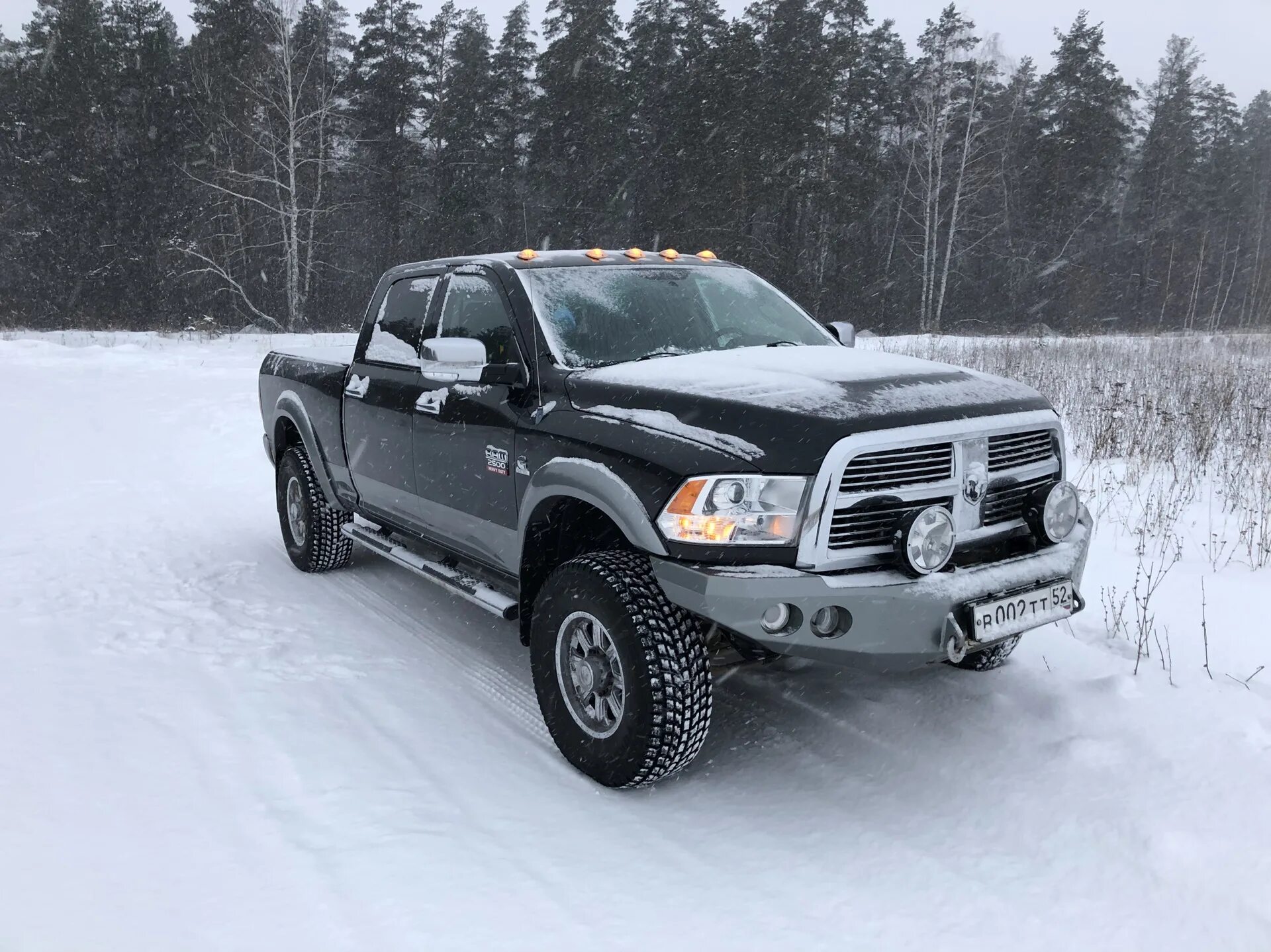 Ram россия. Dodge Ram 6.7. Додж рам зима 2500. Dodge Ram 1500 зимой. Dodge Ram 6x6 Pickup.