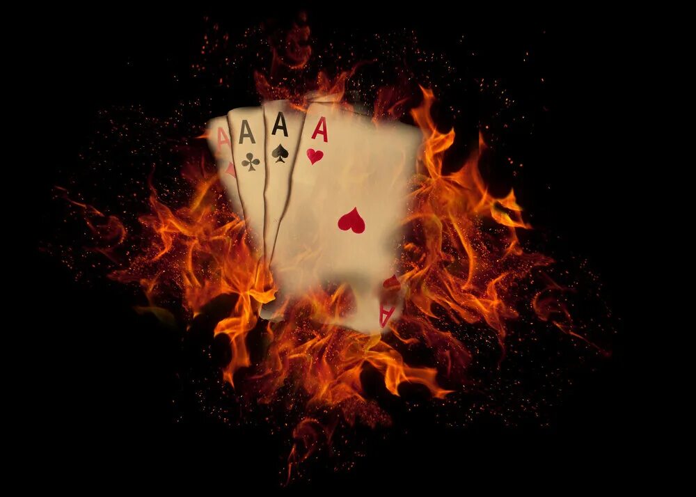 Горящие кости. Горящие кости. Горящие кости. Поленья в виде черепов. Огненный череп.