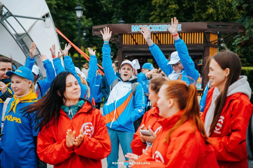 1 июля рабочая. Российская молодежь. Молодежь на Волге Чебоксары. Течения у молодежи. Время молодежи.