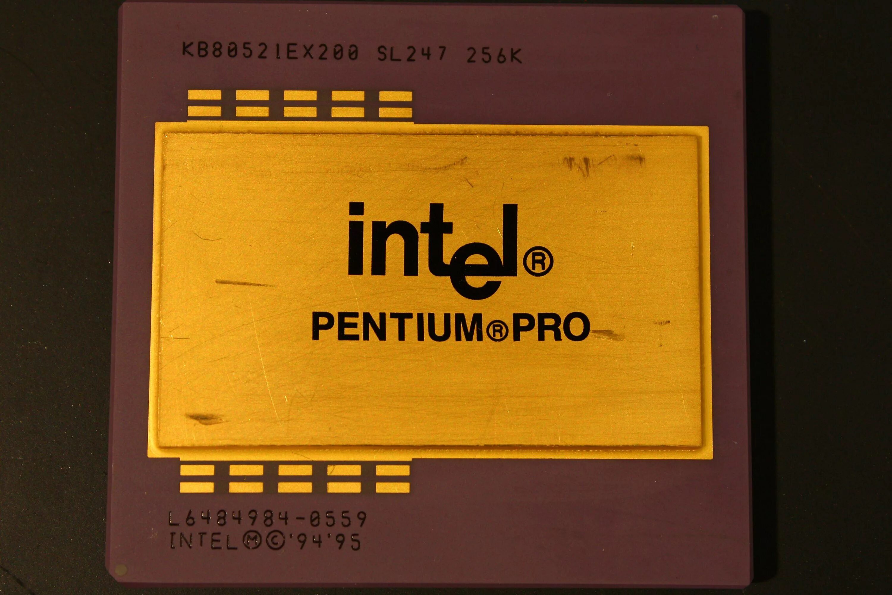 1995 г. Pentium pro. Pentium pro радиатор. процессор intel pentium pro. процессор intel pro.