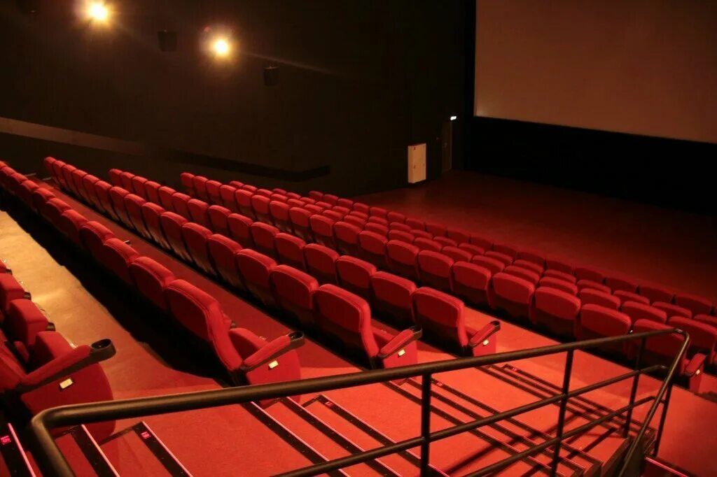 каро 10 екатеринбург афиша. кинотеатр каро екатеринбург. радуга парк екатеринбург кинотеатр. каро 10 екатеринбург афиша. каро радуга парк залы.