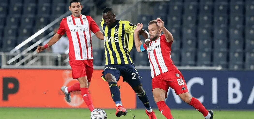 Анталья спор. Фернандо антальяспор. Стадион antalyaspor. Фк антальяспор. Газиантеп стадион.