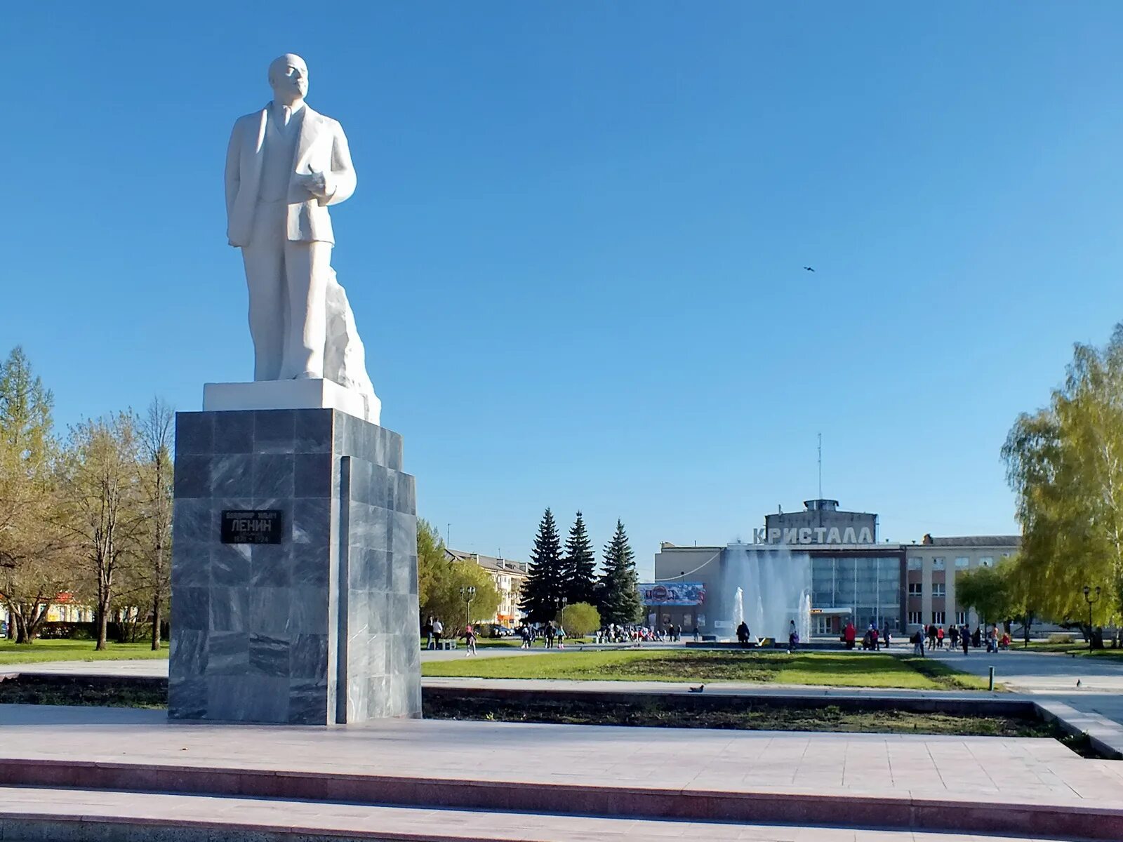 Памятник Ленину сухой Лог