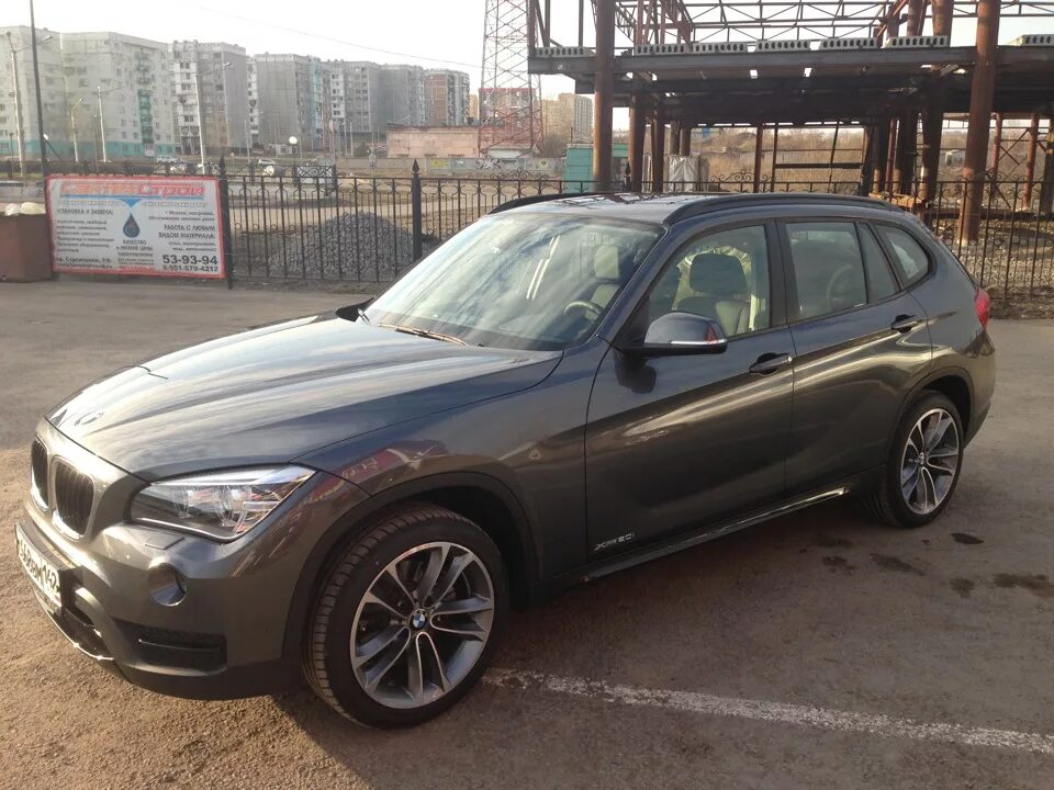 Диски на бмв х1. Диски на бмв х1. Bmw x1 f48 диски. Bmw x1 e84 колеса r20. Bmw x1 e84 диски.