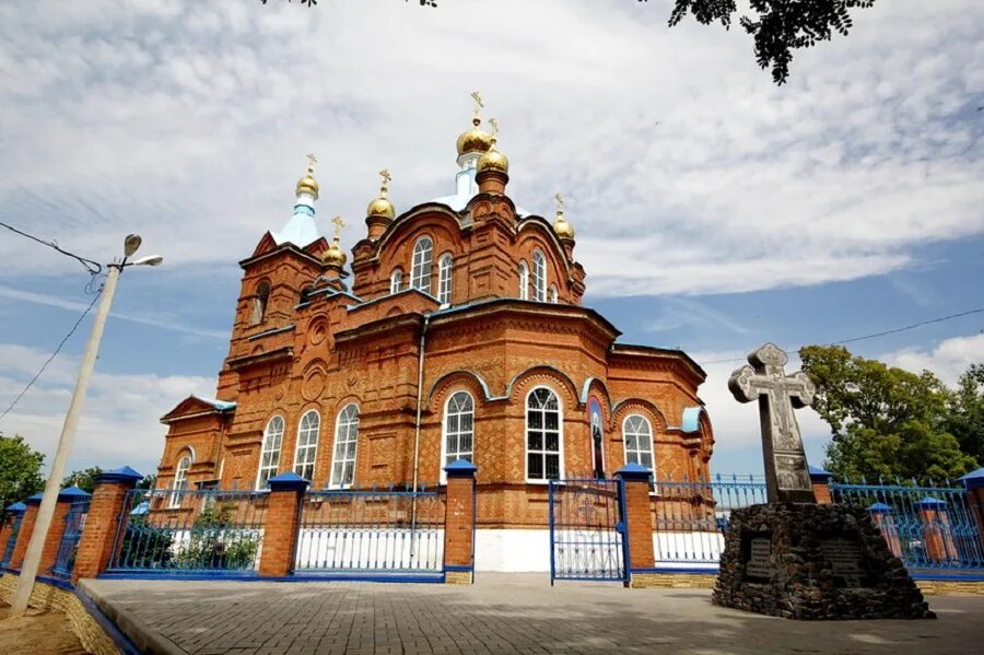 Константиновск храм Покрова Пресвятой Богородицы. Покровская Церковь (Константиновск). Покровская Церковь Константиновск Ростовская область. Храм Покрова Пресвятой Богородицы Ростовская область.