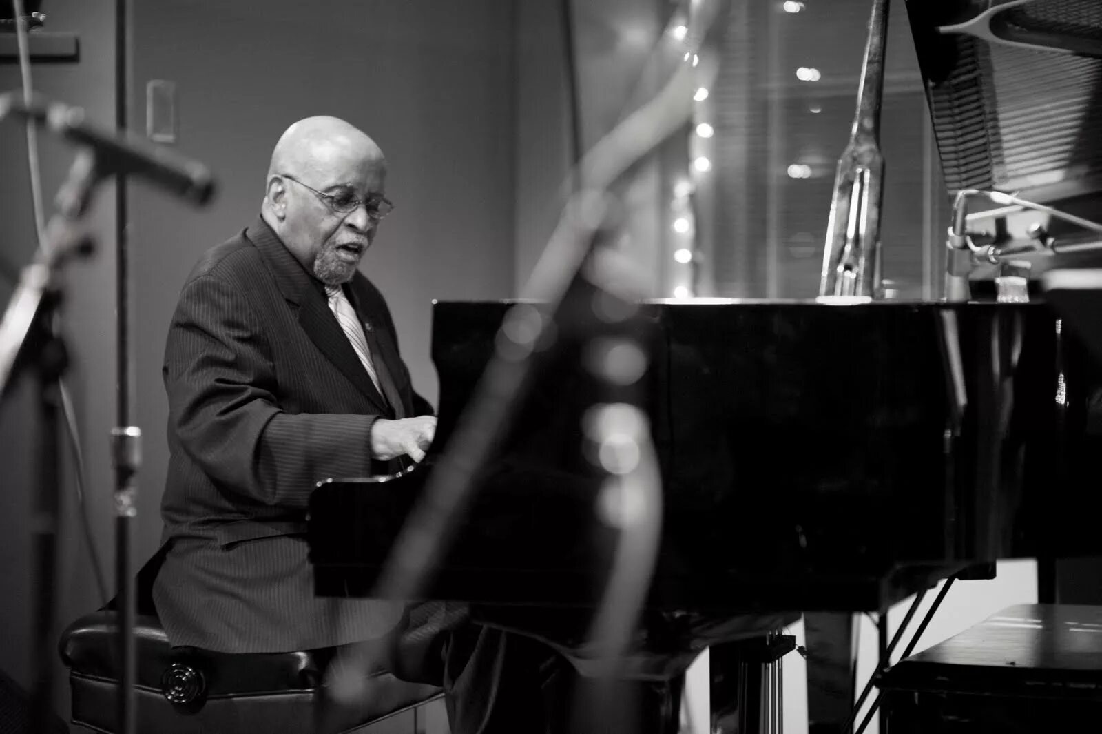 тело́ниус сфир монк. монк джазовый музыкант. телониус монк могила.