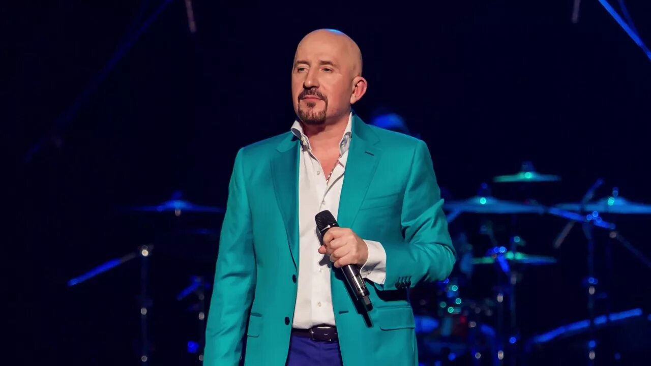 Евгений григорьев жека. Жека певец. Семья евгения григорьева жеки. Евгений григорьев певец. Сколько лет евгению григорьеву певцу.