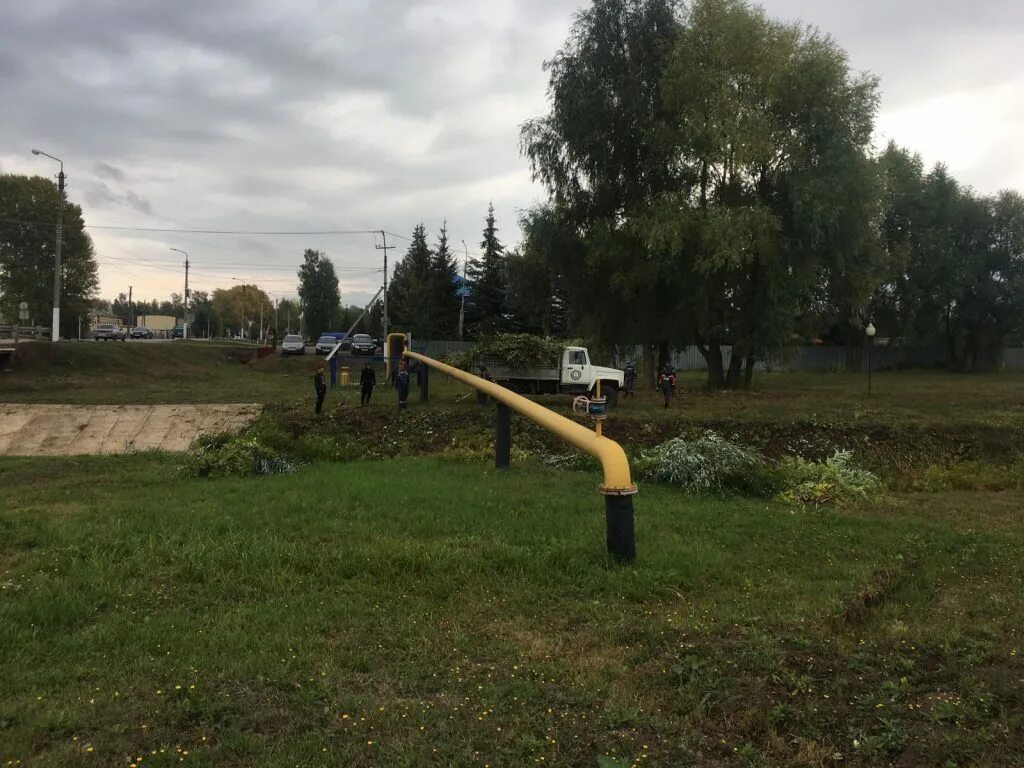 Тверь благоустройство. Мку управление благоустройства. Мку управление благоустройства. Высадка цветов в городе уссурийск. Фонтан в динском парке.