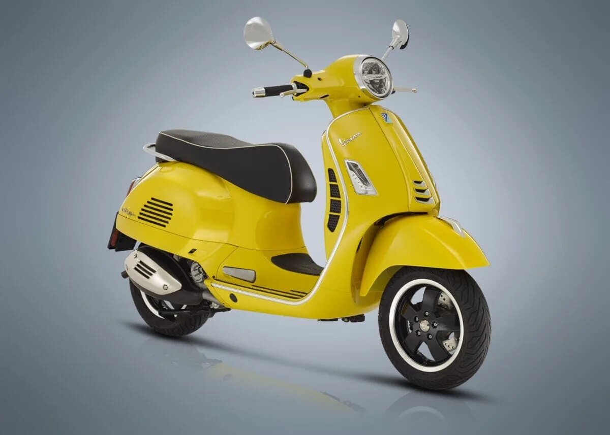 Vespa GTS 300. Пиаджио Веспа. Мопед пиаджио Веспа. Vespa мотороллер. Мощный мопед