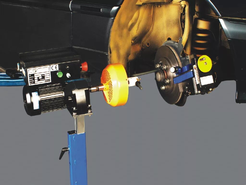 стенд для проточки тормозных дисков. станок для проточки тормозных дисков c9335. станок bl-602a. Ae&t am-983m. стенд для проточки тормозных дисков.