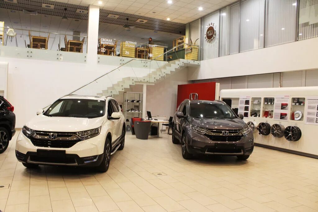 Мир хонда на народного ополчения. Хонда сервис спб. Хонда спб дилер. Дилерский центр хонда. Салон хонда в москве.