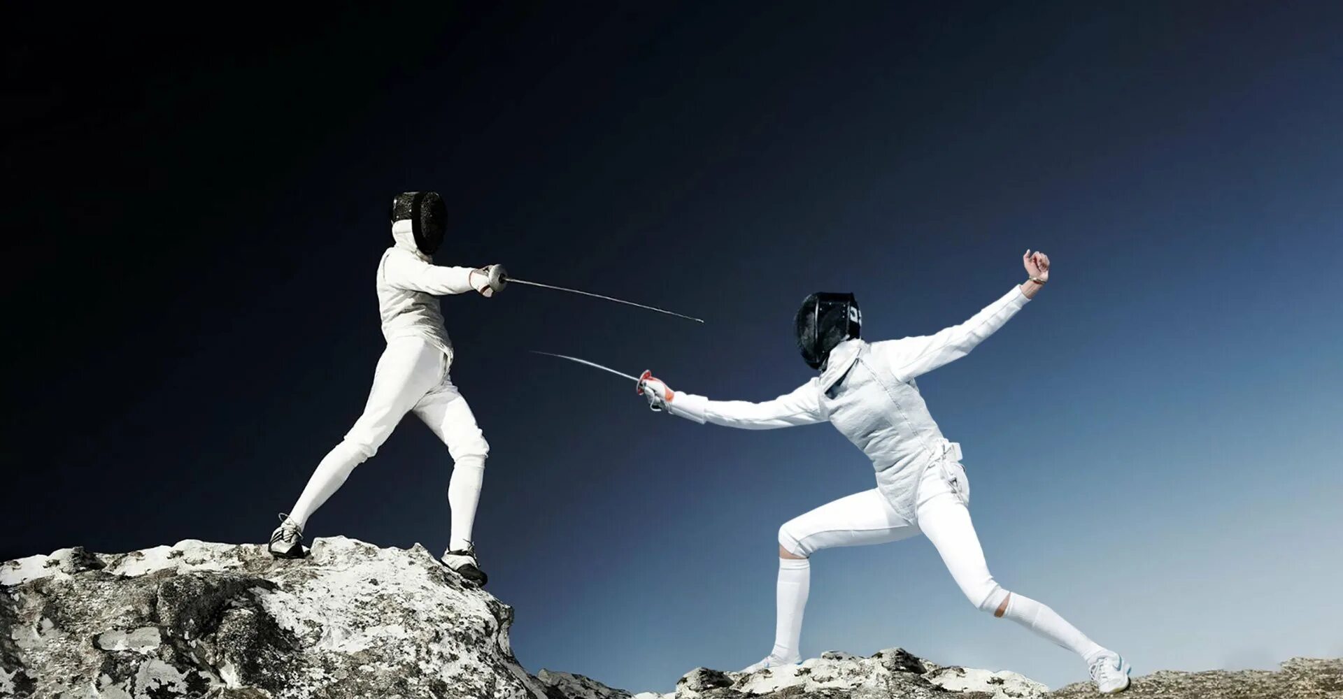 Шварц фехтование. Шпага рапира сабля. Фехтовать. Спорт фехтование на саблях. Сабля для фехтования.