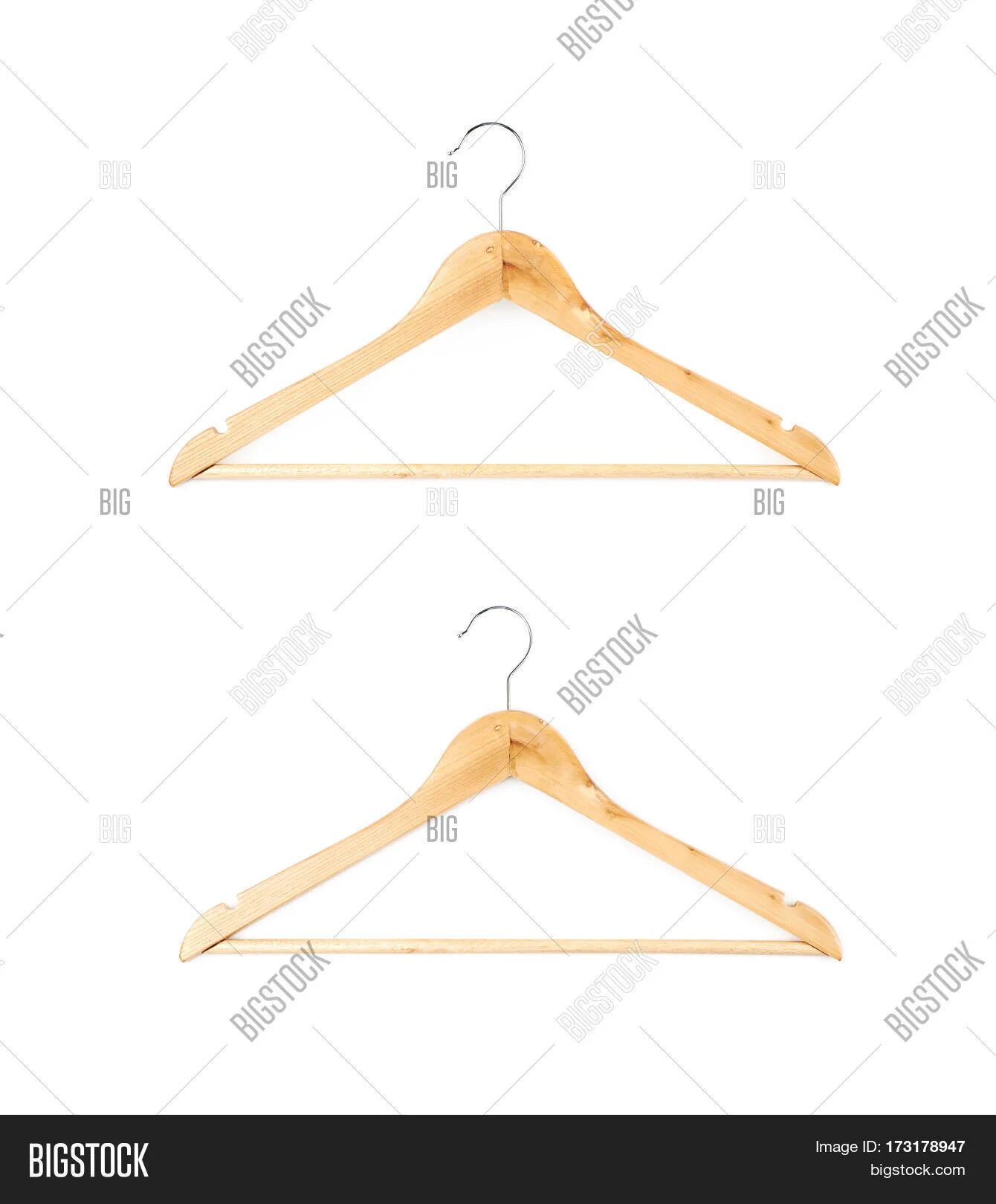 Стандартная ширина плечиков для одежды. Ширина плечиков для одежды стандарт. Ширина плечиков для одежды. Стандартный размер вешалки. Размер вешалки для одежды.